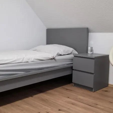 아파트 Fuer Monteure Und Beruflich Reisende